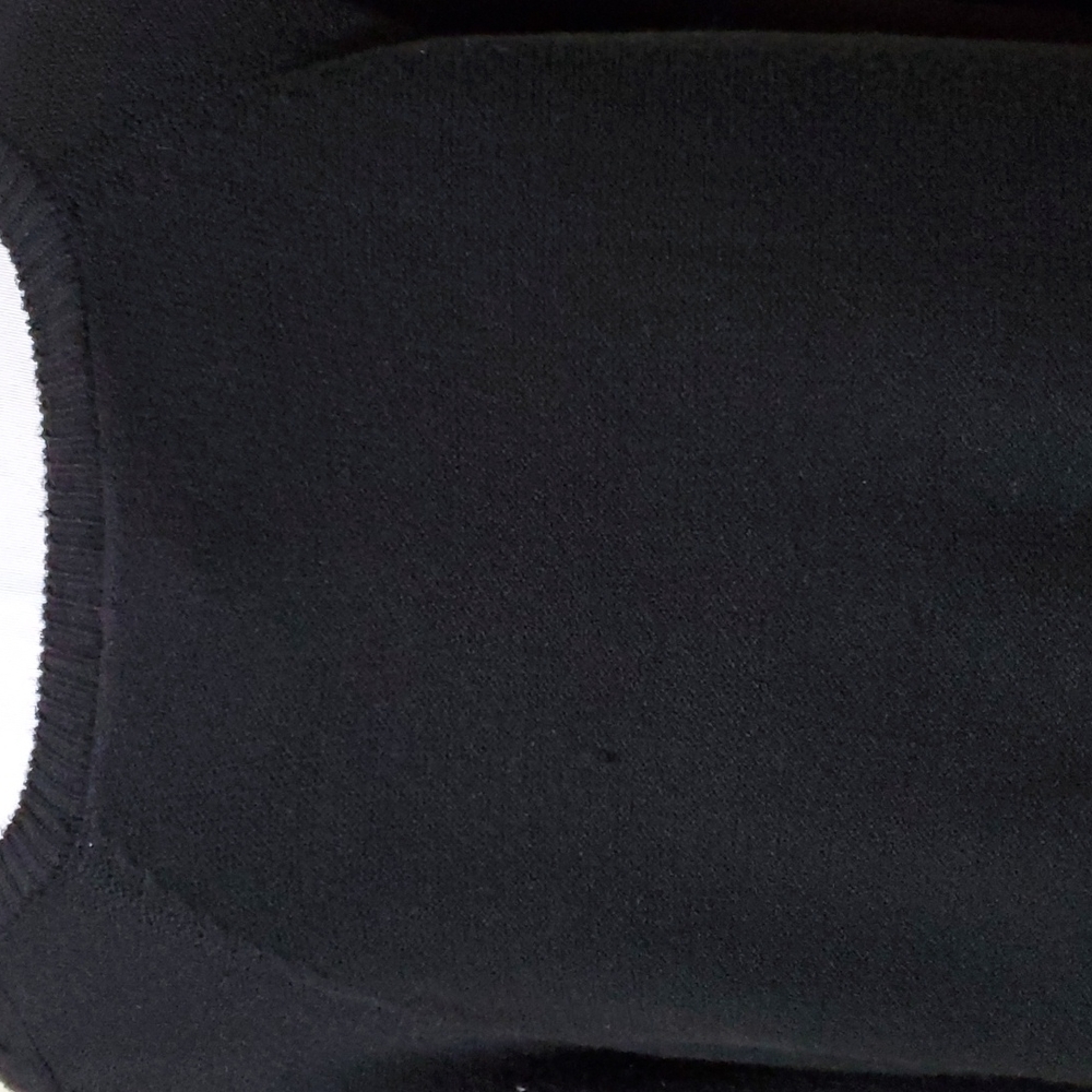 Sweater - Picture 5 of 10